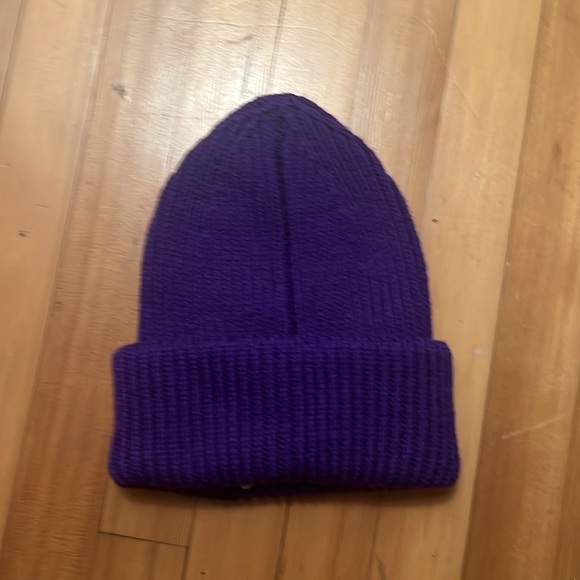 Off-White Embroidered Arrow Wool Rib Beanie - Picture 4 of 4